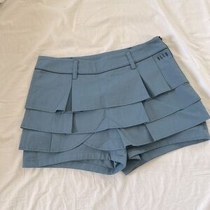 NWOT ELLE GOLF skort with 3 layers of raffle size XS